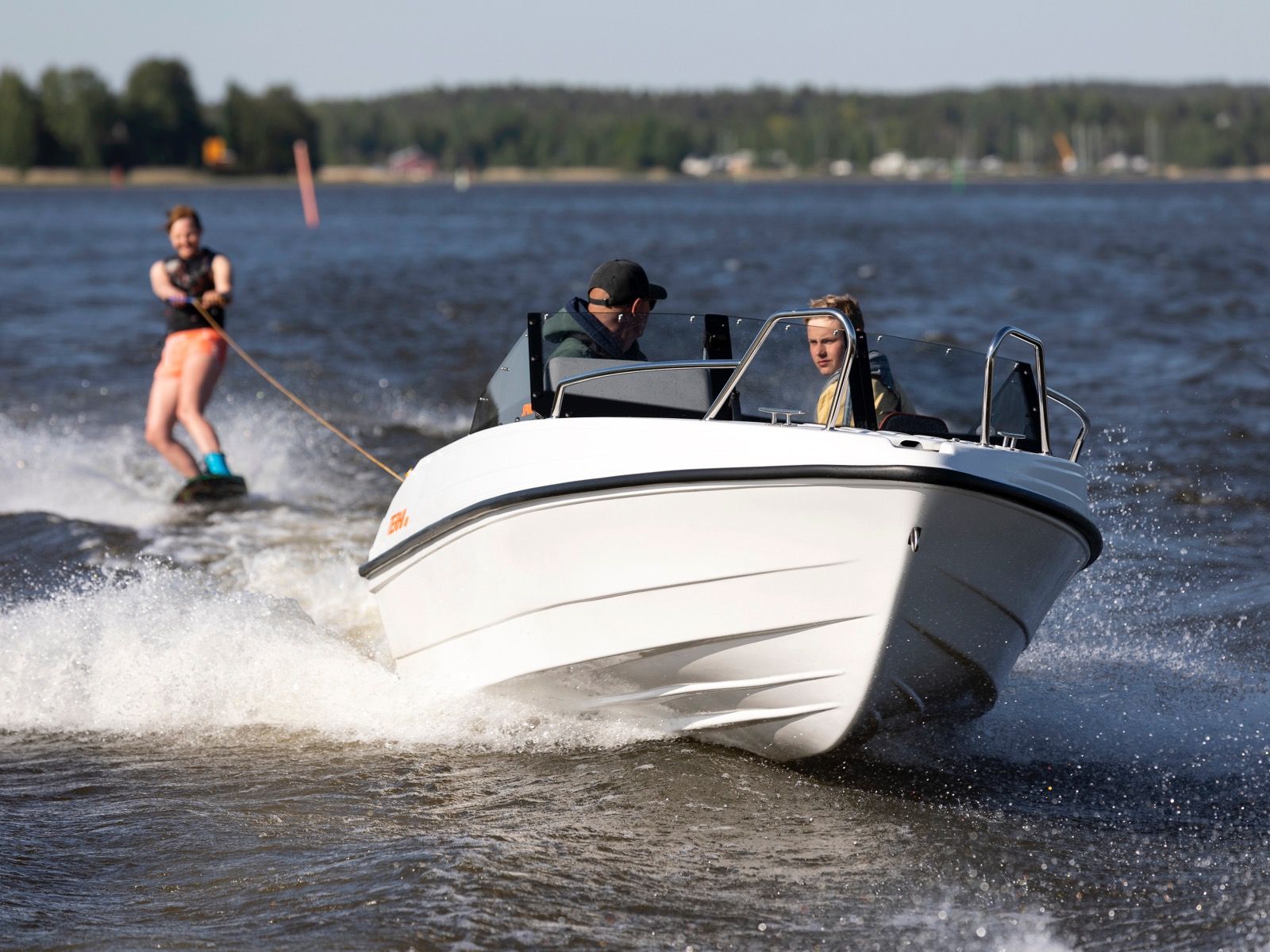 Terhi 480 Sport - galeria zdjęć 2